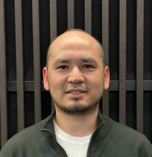  Yerlan Uteulin Headshot