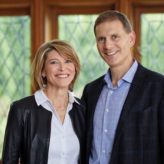 Headshot of Andrew Harris Jacobson and Marina Kunis Jacobson, G’93, WG’93