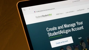 The upper left corner of a computer screen depicting the Federal Student Aid website.